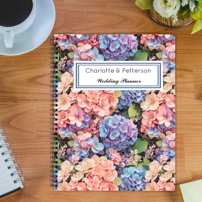 Cuaderno Planner de boda de hortensias rosadas, azules y pú (Subido por el creador)