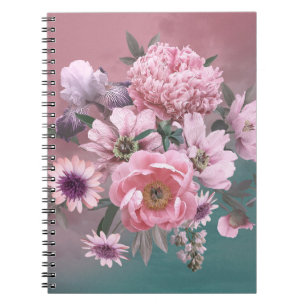 Cuaderno Plantilla floral. Flores hermosas peonías e iri