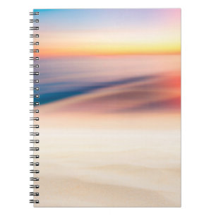 Cuaderno Playa de sol tropical borrosa con luz solar bokeh 