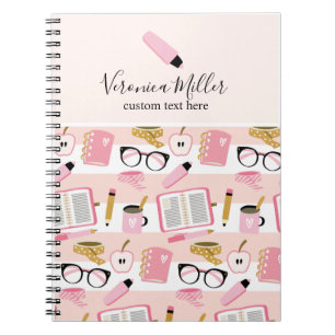 Cuaderno Portátil Chica de escuela rosa con nombre editabl