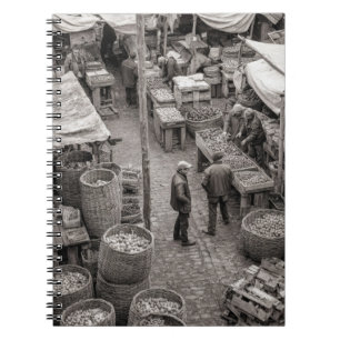 Cuaderno Portátil de escena de mercado de adoquín de época
