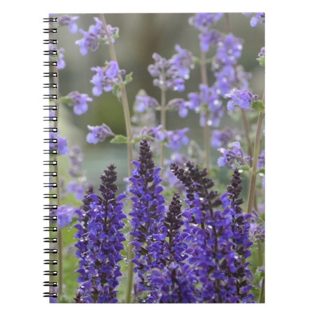 Cuaderno Portátil Jardín de flores moradas (Frente)