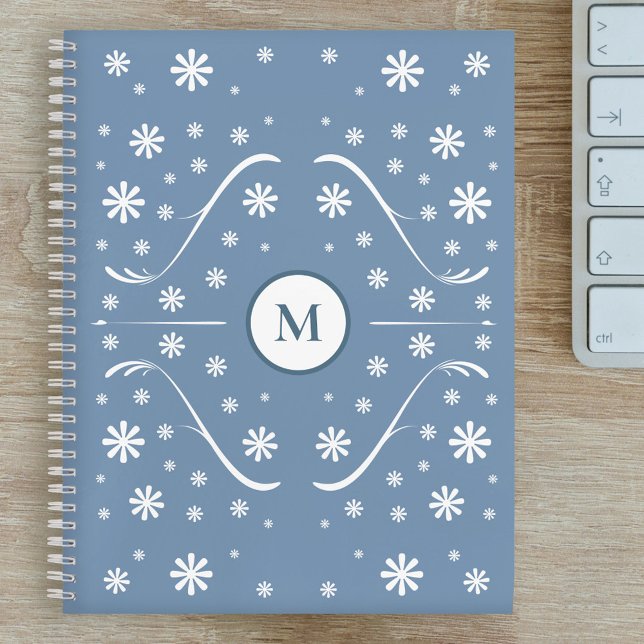 Cuaderno Portátil monograma de alimentación de flor azul tu (Dusty Blue Monogram Recipe Notebook)