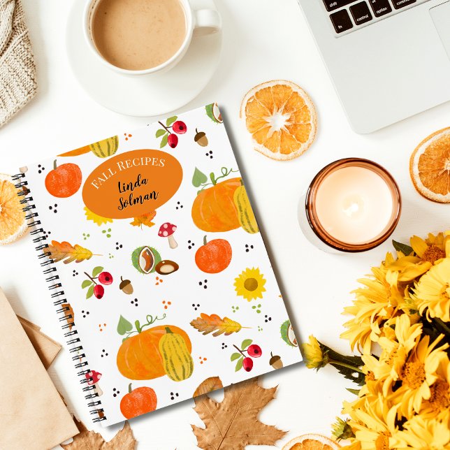 Cuaderno Portátil personalizado para el amante de otoño (Cute autumn-themed notebook with spiral binding for recipes, ideas, important information, etc.)