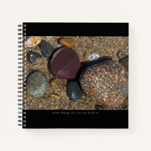 Cuaderno Portátil w. imagen de piedra + texto inspirador