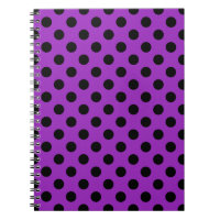 Pos de polka negro sobre morado