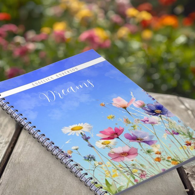 Cuaderno Pradera de flores silvestres caprichosa Cielo azul (Whimsical Wildflower Meadow Blue sky Custom Notebook)