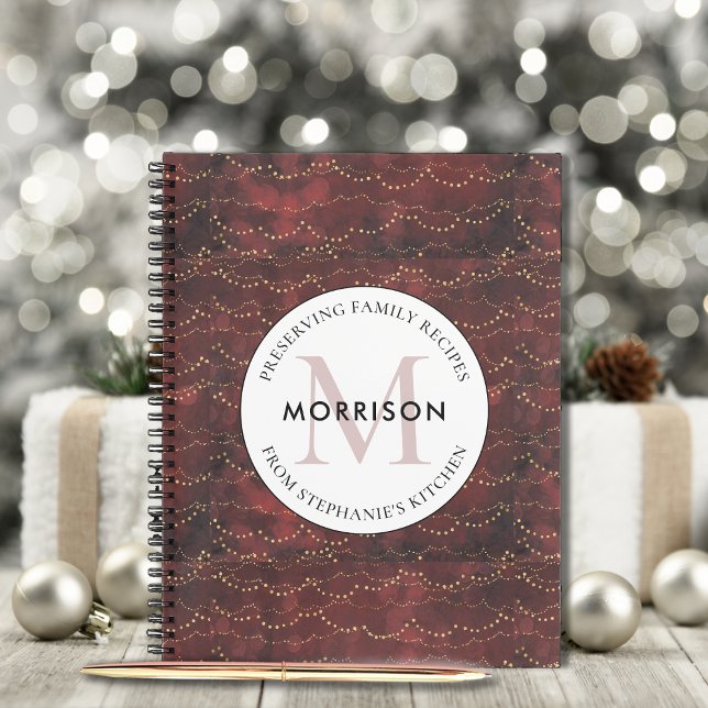 Cuaderno Preservando recetas familiares para vacaciones en  (Christmas Recipe Notebook Burgundy and Golden Holiday Lights Monogram Preserving Family Recipes)