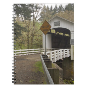 Cuaderno Puente cubierto de gato silvestre, condado de Lane
