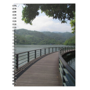 Cuaderno Puente de bicicleta sobre el agua