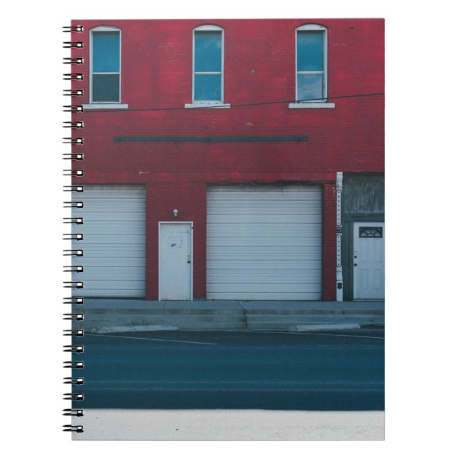CUADERNO PUERTAS DE GARAJE BLANCO CERRADAS DURANTE EL DÍA (Frente)