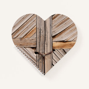 Cuaderno Puertas de madera cerradas