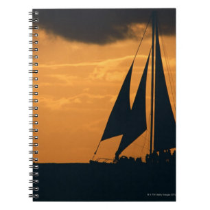 Cuaderno Puesta del sol y yate 2