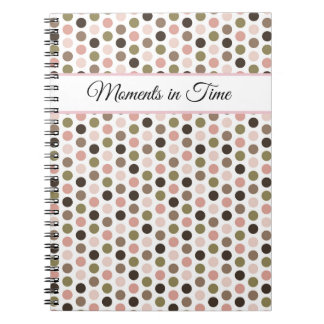 Cuaderno Puntos de lunares suaves, retro oliva, rosa y marr
