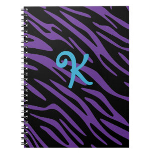 Cuaderno púrpura del monograma de la raya de la