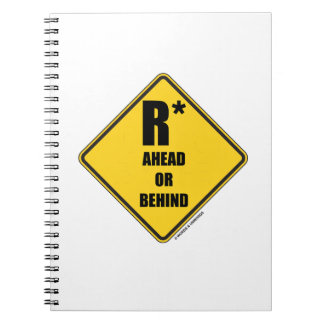 Cuaderno R-Star Delante O Detrás Del Signo De Advertencia D