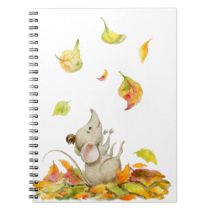 Cuaderno Ratón lindo y hojas amarillas y anaranjadas que ca