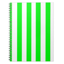 Cuaderno rayado verde