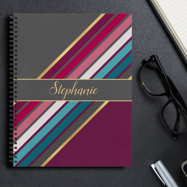 Cuaderno Rayas grises y púrpuras inspiradas en los años 70  (Subido por el creador)