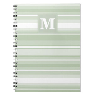 Cuaderno Rayas verde pálido monograma