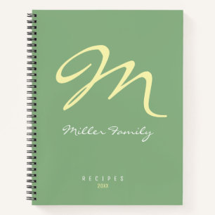 Cuaderno Recetas familiares verde-salvia monogramado