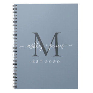 Cuaderno Recién casado Sr. Monogram Nombres Año Dusty Blue