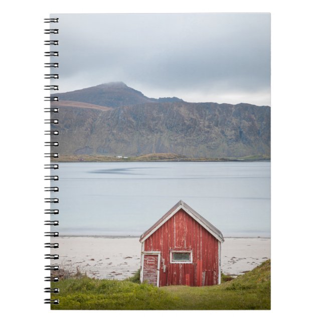 Cuaderno Red Cabin Ramberg Lofoten (Frente)