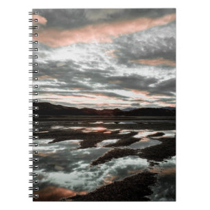 Cuaderno Reflejos del amanecer en Lago Grey. Torres del