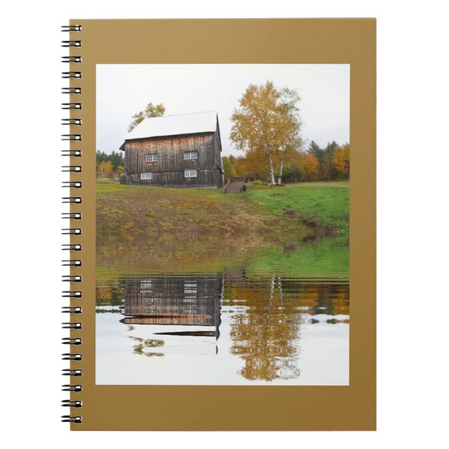 Cuaderno Reflexiones de Vermont Barn (Frente)