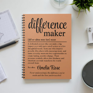 Cuaderno Regalo de definición de hacedor de diferencia pers