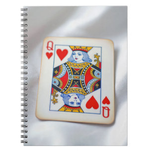 Cuaderno Reina de Corazones Sobre Tela de Satén Blanco