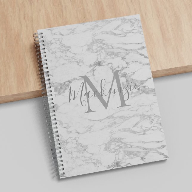 Cuaderno Relieve metalizado plateado de moda Monograma clás (Subido por el creador)