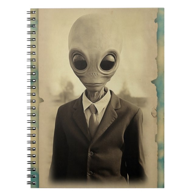 Cuaderno Retrato antiguo de Alien (Frente)