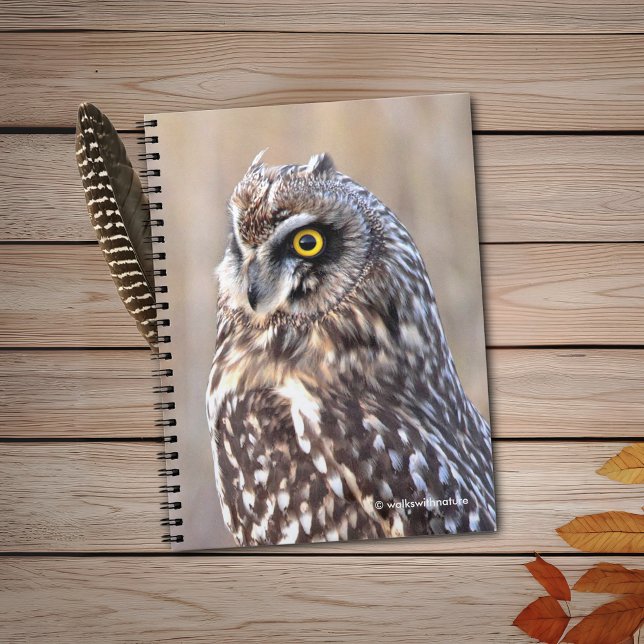 Cuaderno Retrato de una lechuza de corta edad (Portrait of a Short-Eared Owl Journal Cover Photo)