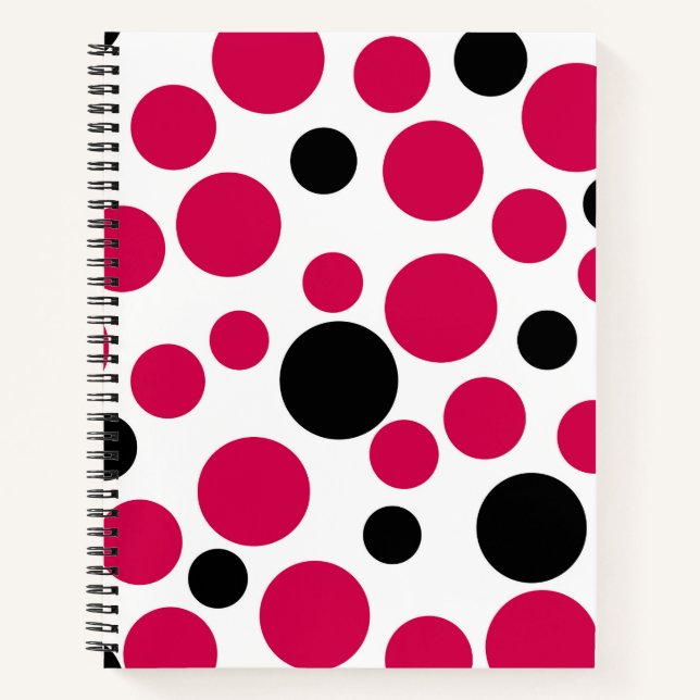 Cuaderno retro de arvejas negras rojas sobre fondo blanco (Anverso)