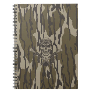 Cuaderno Rifle clásico y cráneo de Bottomland Camo Vintage