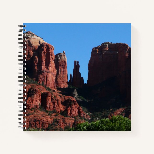 Cuaderno Roca catedral en el Monumento a Sedona Arizona (Anverso)