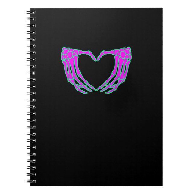Cuaderno Ropa de Gótico Pastel, Manos del Corazón de Skelet (Frente)
