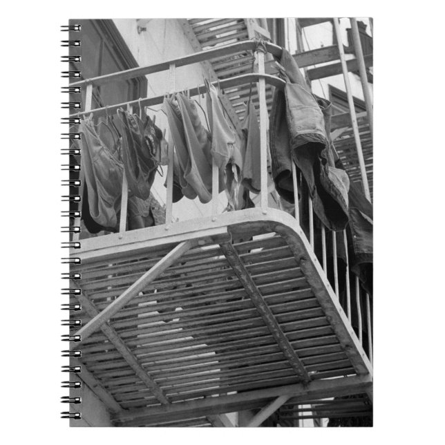 Cuaderno Ropa interior para el humor seco Foto en blanco y  (Frente)