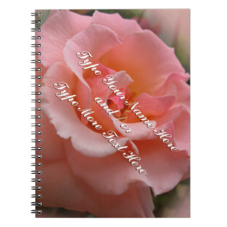 Cuaderno Rosa portátil personaliza libro de Rosa romántico