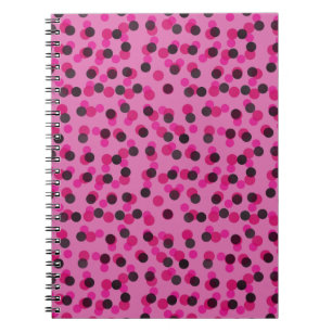 Cuaderno rosado intenso y puntos negros