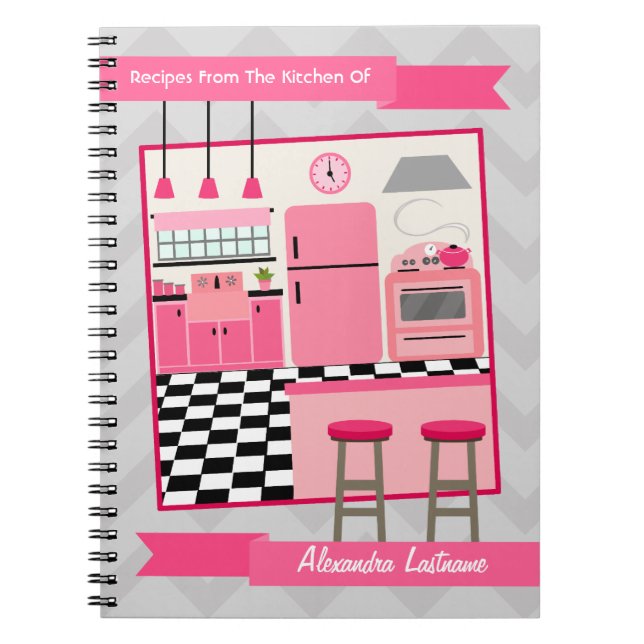 Cuaderno rosado retro de la receta de la cocina y (Frente)