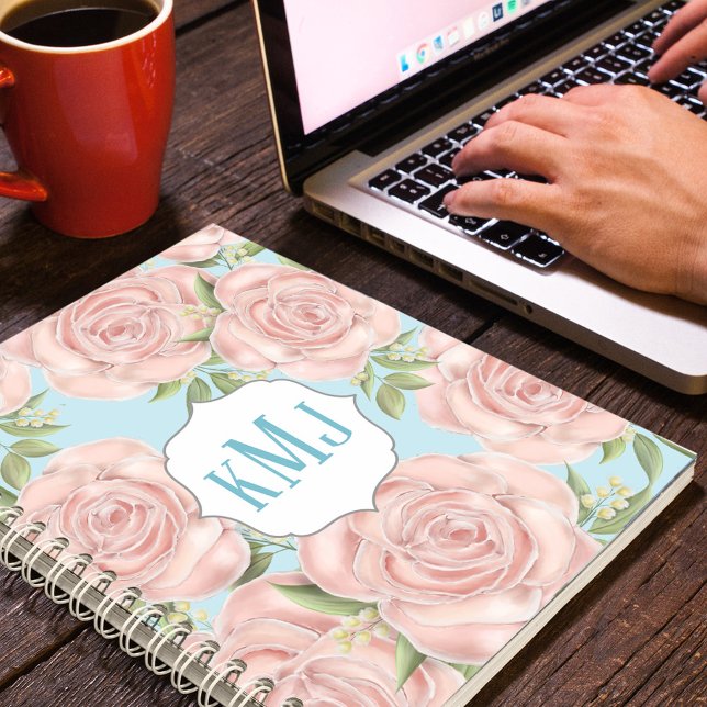 Cuaderno Rosas botánicos del monograma floral rosado Rubor  (Pretty pink floral rose pattern with greenery and monogram )