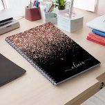 Cuaderno Rose Gold Blush Pink Glitter Script Monogram Girly<br><div class="desc">Black and Rose Gold - Blush Pink Sparkle Glitter Script Monogram Name Spiral Notebook Planner. This makes the perfect sweet 16 birthday,  wedding,  bridal shower,  anniversary,  baby shower or bachelorette party gift for someone that loves glam luxury and chic styles.</div>