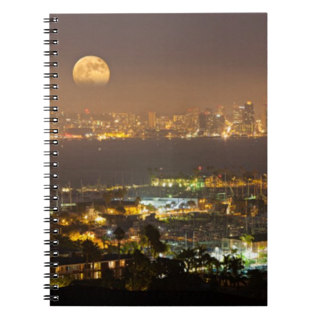 Cuaderno Salida de la luna sobre el horizonte de San Diego (Frente)