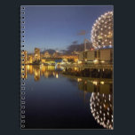 Cuaderno Science World y CBD reflejados en False Creek,<br><div class="desc">DERECHOS DE AUTOR David Wall / DanitaDelimont.com| CN02 DWA0002.jpg| Science World y CBD reflejados en False Creek,  Vancouver,  Columbia Británica,  Canadá</div>