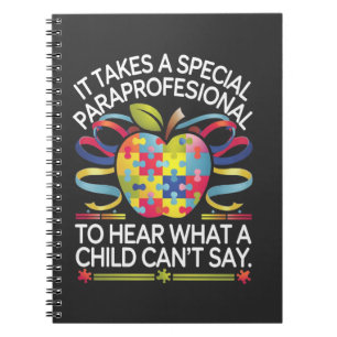 Cuaderno Se necesita un paraprofesional especial para el au