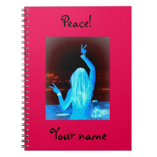 Cuaderno signo de paz del chica hippie