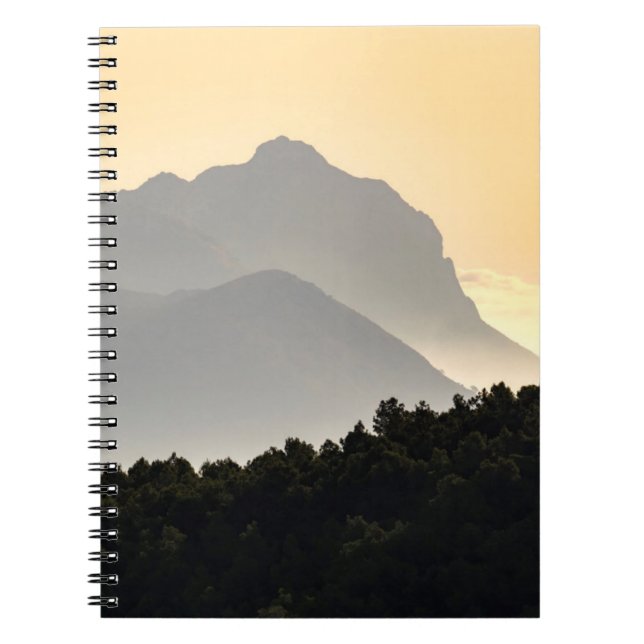 Cuaderno Silhouettes de las montañas (Frente)