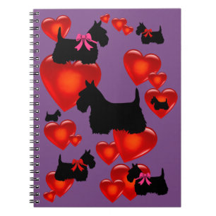 Cuaderno silueta negra de Terrier escocés con corazón/lazo